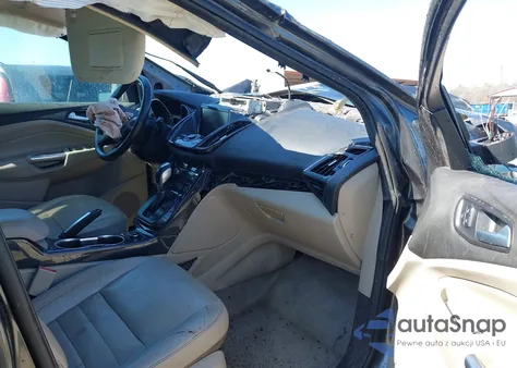 2015 Ford Escape Titanium z USA, uszkodzony, nr VIN 1FMCU0J90FUC10514